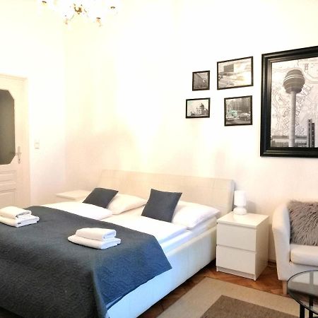 Ferienwohnungen Spittelberg Schrankgasse Wien Ngoại thất bức ảnh
